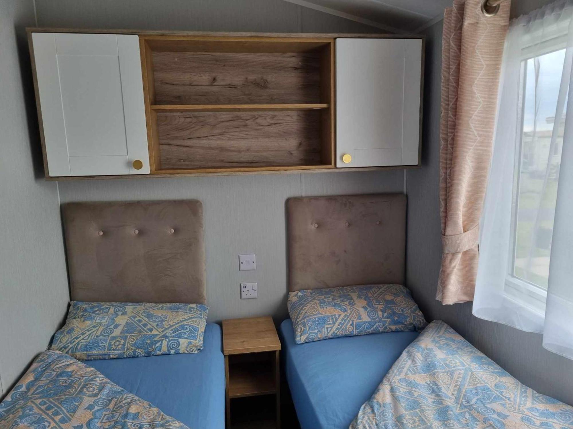 Red Lion Holiday Park 阿布罗斯 外观 照片