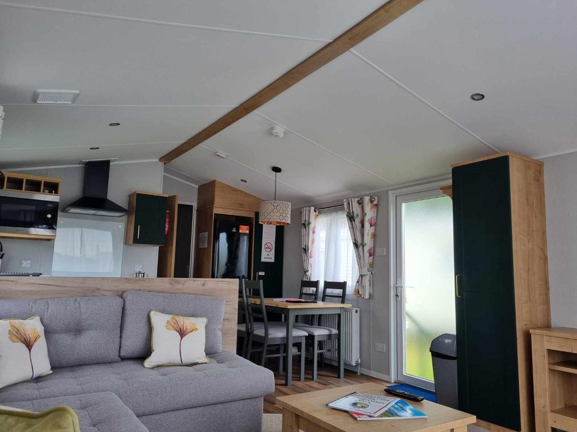 Red Lion Holiday Park 阿布罗斯 外观 照片
