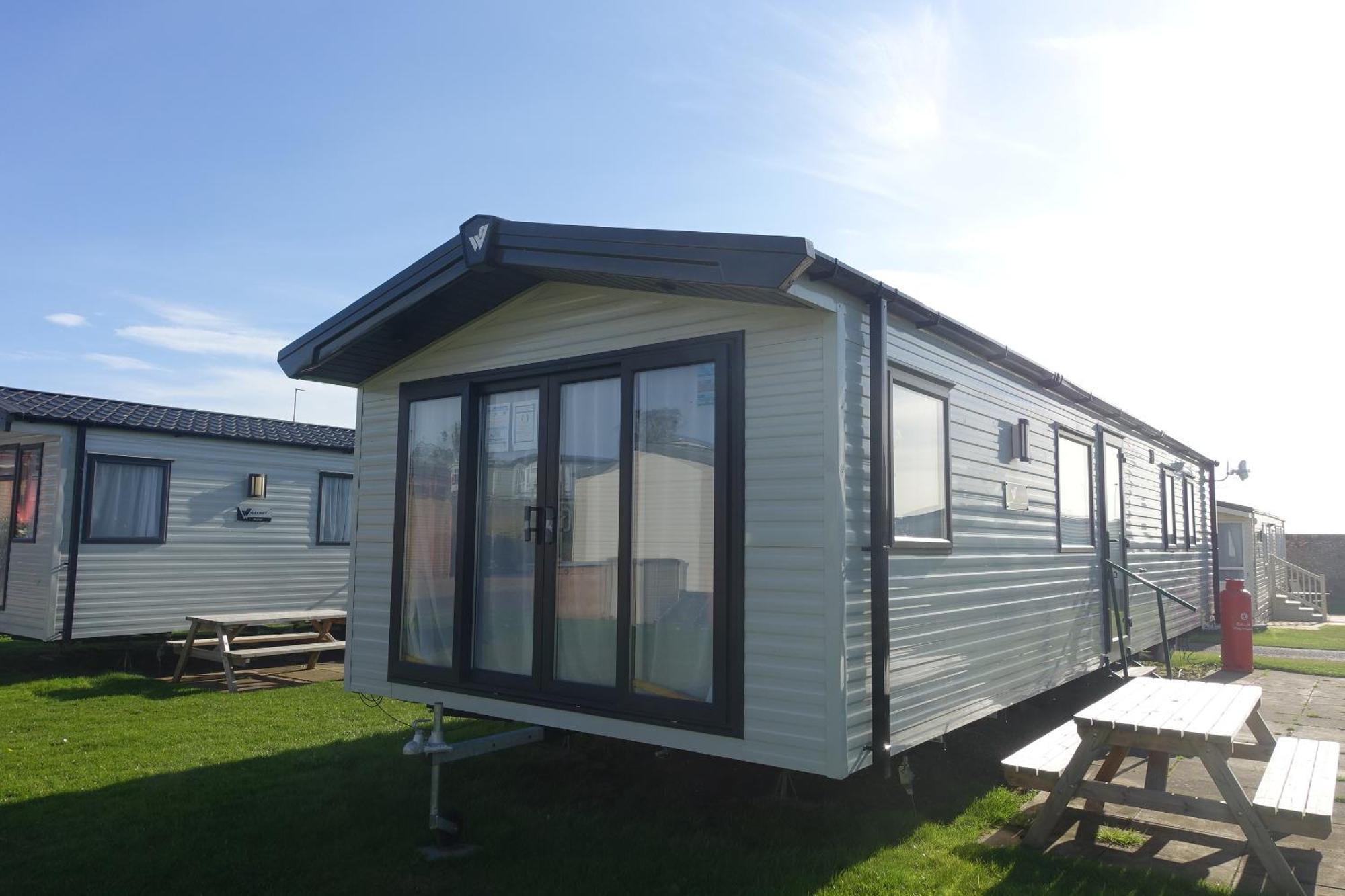 Red Lion Holiday Park 阿布罗斯 外观 照片